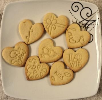 Frische Selbstgebackene Buttergebäck Herzen