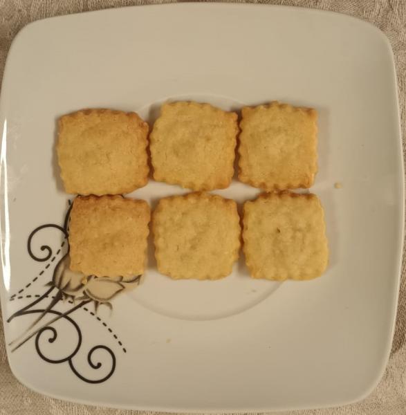 Bunte Kekse mit eingebackenen Streuseln