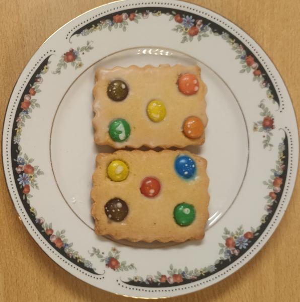 Spritzgebäckkekse mit Bunten Schokolinsen